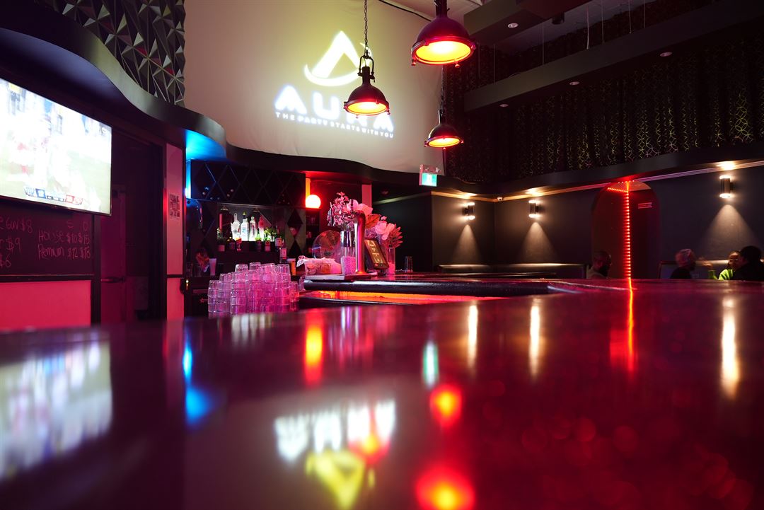 Aura - Stage & Bar